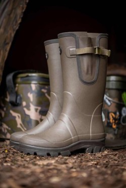 Neoprene lined Camo/Khaki Rubber Boot (Size 9)