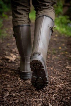 Neoprene lined Camo/Khaki Rubber Boot (Size 9)