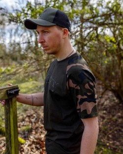 Khaki Camo Outline T-Shirt S