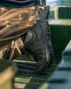 KORE Kombat Boots Olive Size 7/40,5 II