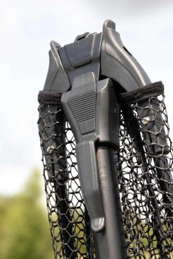 Fox Rage Warrior Nets 60cm - Extends to 2,1m