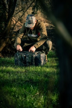 Trakker NXC Camo Pro Carryall Medium