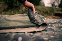 Trakker RLX Bed Cover Wide Camo