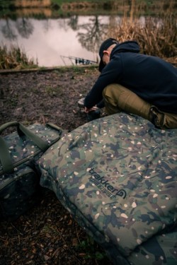 Trakker RLX 6 Camo Bed System