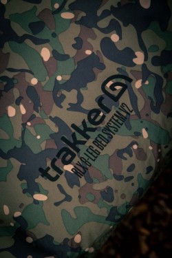 Trakker RLX 8 Wide Camo Bed System