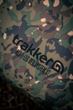 Trakker RLX 8 Wide Camo Bed System