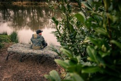 Trakker RLX 8 Wide Camo Bed System