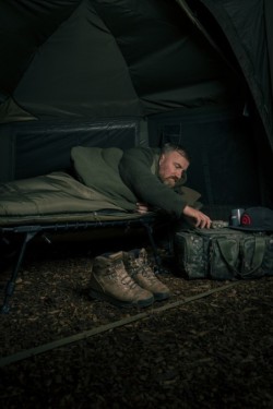 Trakker Big Snooze Bed System