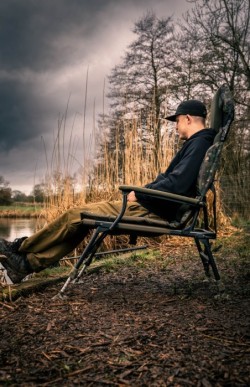 Trakker Levelite Longback Chair Camo