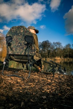 Trakker Levelite Transformer Chair Camo